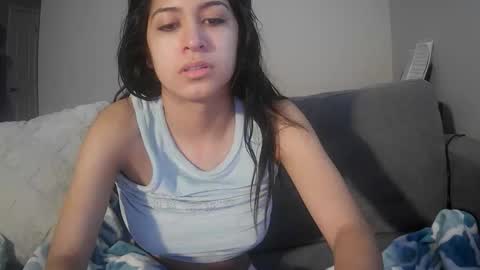 Snapshot of brownbunny212 chatting on April 4, 2026, 4:15 pm brownbunny212 online show from April 4, 2026, 4:15 pm