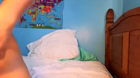 brownlatino22 online show from September 18, 2025, 12:40 pm