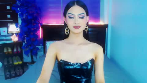 Snapshot of brownsausageroberta chatting on December 18, 2024, 11:02 am Roberta GODDESS OF PLEASURE AND SEXUALDESIRE online show from December 18, 2024, 11:02 am
