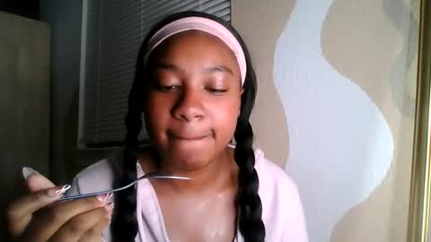 Brownsuagrcutie online show from November 9, 2025, 3:05 am