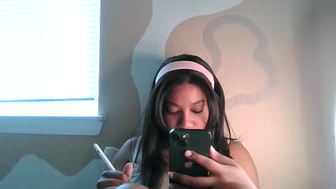 Snapshot of brownsugarcutie3 chatting on April 14, 2026, 7:31 pm Brownsuagrcutie online show from April 14, 2026, 7:31 pm