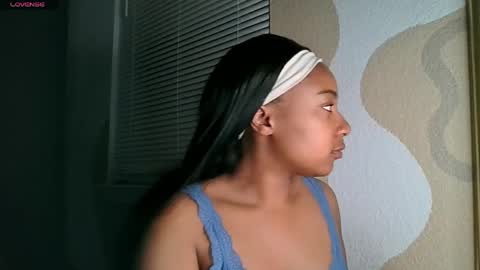 Snapshot of brownsugarcutie3 chatting on April 21, 2026, 1:07 am Brownsuagrcutie online show from April 21, 2026, 1:07 am