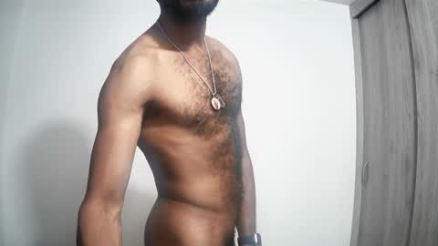 bruce_1111 online show from December 16, 2025, 8:25 pm