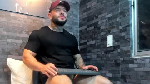 brucedallas online show from April 1, 2026, 2:34 am