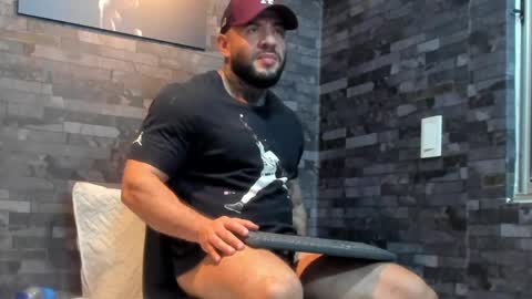 brucedallas online show from May 27, 2026, 2:41 am