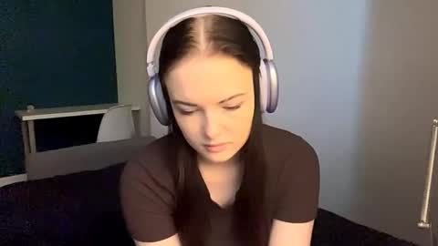 Snapshot of brunaceasor chatting on May 11, 2026, 1:06 pm Luna online show from May 11, 2026, 1:06 pm