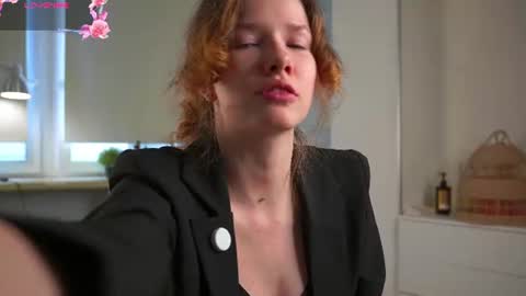 Tess online show from June 30, 2026, 2:07 pm