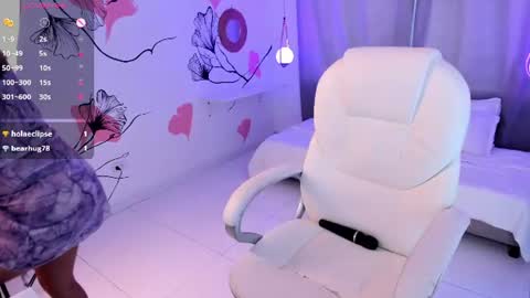 Snapshot of brunette_noova chatting on June 11, 2026, 10:08 pm Nova online show from June 11, 2026, 10:08 pm