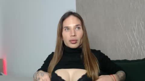 Luna online show from January 11, 2026, 5:07 pm