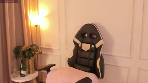 Snapshot of brunettklaryss chatting on February 20, 2026, 11:43 am Brenda online show from February 20, 2026, 11:43 am