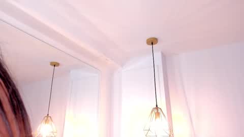     online show from December 4, 2025, 9:56 pm