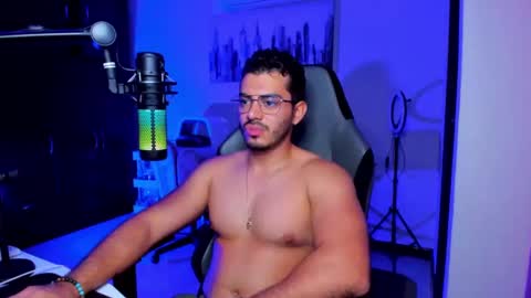 Snapshot of bruno_diaz31 chatting on October 30, 2025, 2:51 pm Bruno online show from October 30, 2025, 2:51 pm