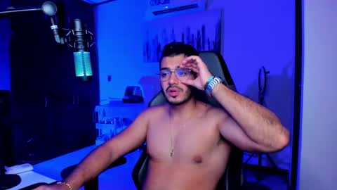 Snapshot of bruno_diaz31 chatting on November 1, 2025, 3:30 am Bruno online show from November 1, 2025, 3:30 am