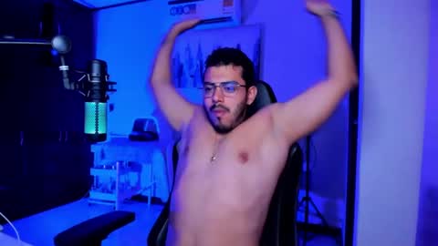 Snapshot of bruno_diaz31 chatting on November 2, 2025, 4:04 am Bruno online show from November 2, 2025, 4:04 am