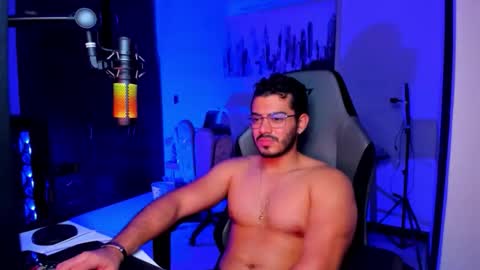 Snapshot of bruno_diaz31 chatting on November 28, 2025, 4:48 am Bruno online show from November 28, 2025, 4:48 am