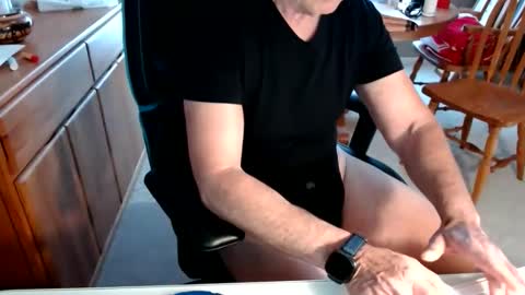 Snapshot of brussells chatting on June 7, 2026, 4:00 pm Brussells online show from June 7, 2026, 4:00 pm
