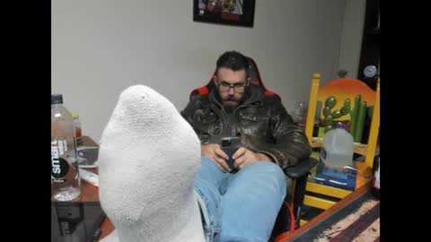 Snapshot of brutalmaster1983 chatting on January 8, 2025, 4:55 am BRUTALMASTER1983 online show from January 8, 2025, 4:55 am