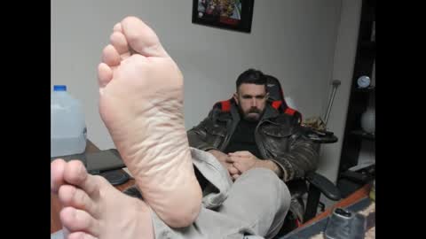 Snapshot of brutalmaster1983 chatting on February 21, 2025, 5:35 am BRUTALMASTER1983 online show from February 21, 2025, 5:35 am