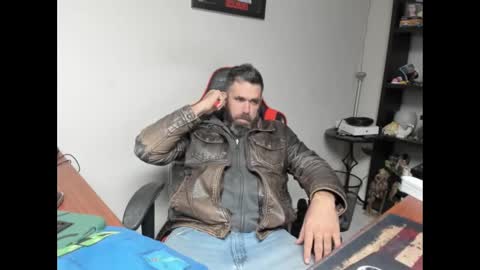 Snapshot of brutalmaster1983 chatting on November 19, 2025, 7:14 pm BRUTALMASTER1983 online show from November 19, 2025, 7:14 pm