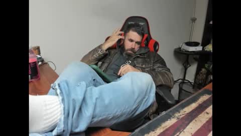 Snapshot of brutalmaster1983 chatting on November 25, 2025, 7:52 am BRUTALMASTER1983 online show from November 25, 2025, 7:52 am