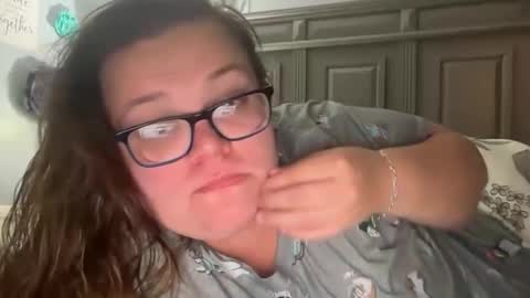 Snapshot of brwneyedbbw chatting on February 8, 2026, 5:55 am Desiree online show from February 8, 2026, 5:55 am