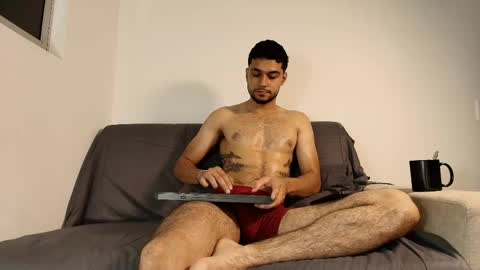 bry_alx online show from May 15, 2026, 4:19 am