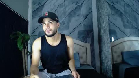 Snapshot of bry_dalton chatting on November 12, 2025, 4:35 am Bry Dalton online show from November 12, 2025, 4:35 am