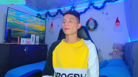 BRYAM INDEPENDENT MODEL online show from December 3, 2024, 11:57 pm