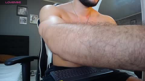 Snapshot of bryan_oficials chatting on January 4, 2025, 4:12 am bryan_oficials online show from January 4, 2025, 4:12 am