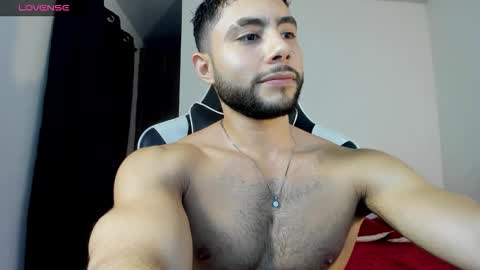 Snapshot of bryan_oficials chatting on November 28, 2025, 2:58 am bryan_oficials online show from November 28, 2025, 2:58 am