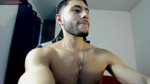 Snapshot of bryan_oficials chatting on December 15, 2025, 3:11 am bryan_oficials online show from December 15, 2025, 3:11 am