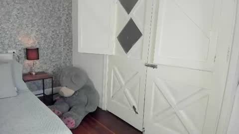 Snapshot of bryhanna_x chatting on June 25, 2026, 5:12 am Bryhanna online show from June 25, 2026, 5:12 am