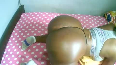 Snapshot of bryvanna_sweet chatting on December 15, 2024, 11:23 am dee online show from December 15, 2024, 11:23 am