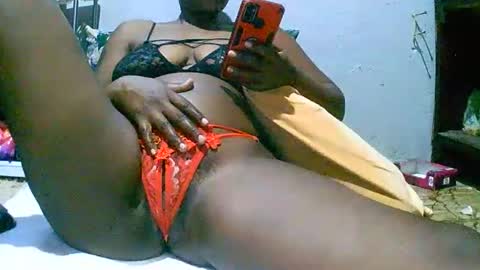 Snapshot of bryvanna_sweet chatting on February 17, 2025, 3:20 pm dee online show from February 17, 2025, 3:20 pm