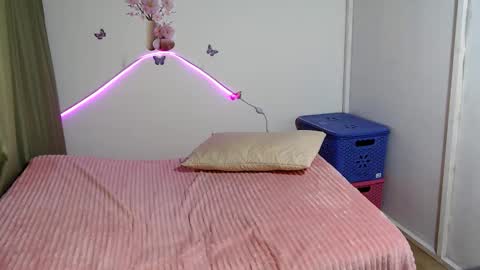 Snapshot of bryxs1 chatting on November 15, 2025, 7:43 pm BRYXS online show from November 15, 2025, 7:43 pm