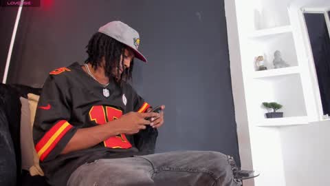 Bryxon  online show from December 14, 2024, 3:51 am