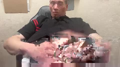 Snapshot of bs811 chatting on January 13, 2025, 2:50 am bs811 online show from January 13, 2025, 2:50 am