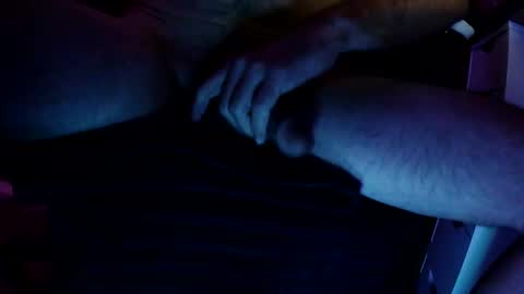 Snapshot of btone1979 chatting on November 10, 2025, 2:43 am btone1979 online show from November 10, 2025, 2:43 am