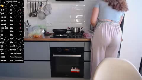 Snapshot of bubbblegum chatting on February 3, 2026, 1:16 pm Bubblegum online show from February 3, 2026, 1:16 pm