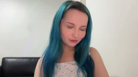 bubble_b00 online show from January 2, 2025, 3:51 pm