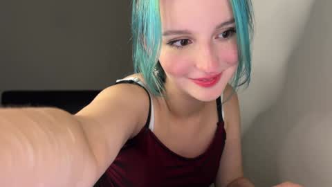 bubble_b00 online show from February 5, 2025, 9:29 pm