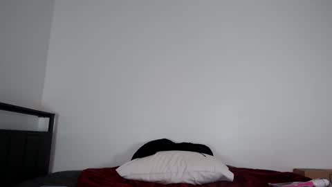 Snapshot of bubble_girl_lo chatting on February 19, 2026, 5:36 am Queen Lola XXX online show from February 19, 2026, 5:36 am