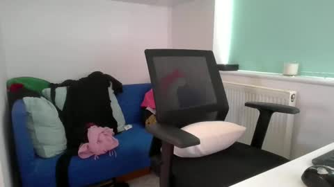 Snapshot of bubblebumdave chatting on February 11, 2026, 2:00 pm Bubblebum online show from February 11, 2026, 2:00 pm