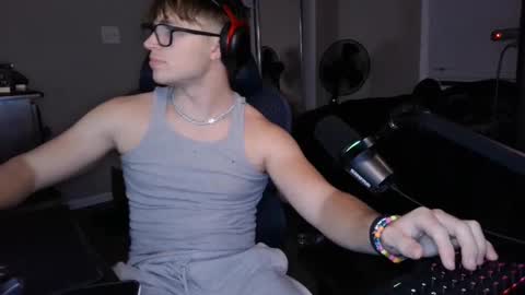 BubblebuttBdn online show from October 4, 2025, 8:01 am