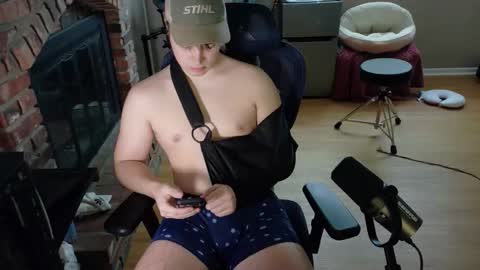 Snapshot of bubblebuttbdn chatting on April 29, 2026, 9:21 pm BubblebuttBdn online show from April 29, 2026, 9:21 pm