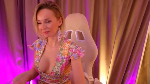 Snapshot of bubbling_crush chatting on February 21, 2025, 8:38 pm bubbling_crush online show from February 21, 2025, 8:38 pm