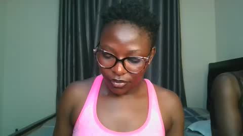 Snapshot of bubbly1_ chatting on November 7, 2025, 9:26 pm Bubbly online show from November 7, 2025, 9:26 pm