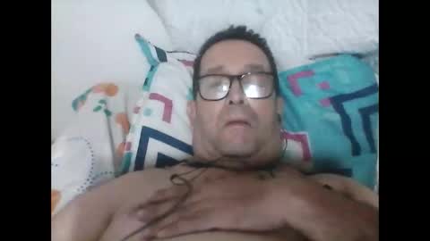 Snapshot of buchs32 chatting on June 11, 2026, 6:22 am buchs32 online show from June 11, 2026, 6:22 am