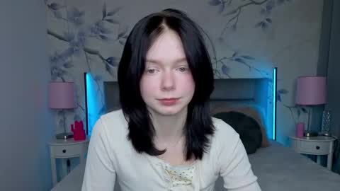 Leona online show from February 27, 2026, 10:43 pm