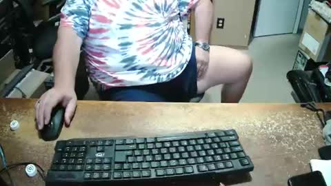 Snapshot of bucku2 chatting on November 9, 2025, 2:04 pm Bucku2 online show from November 9, 2025, 2:04 pm